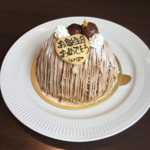 季節のホールケーキ パティスリーカミーユ みらい長崎ココウォーク